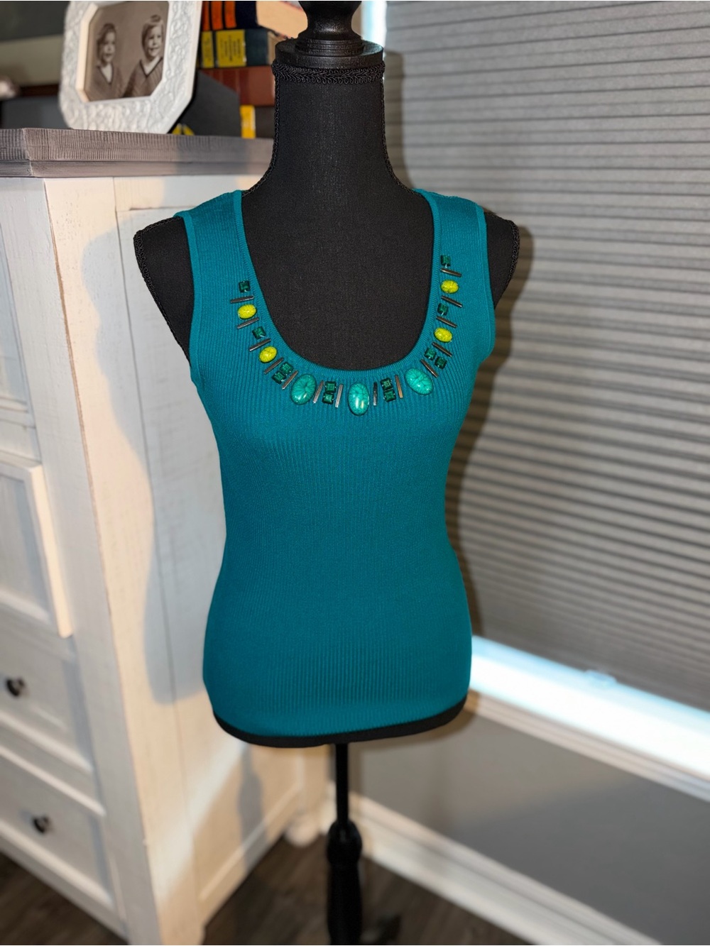 Ruby Rd. Teal Scoop Neck Tank with Bead Embellishment size PS